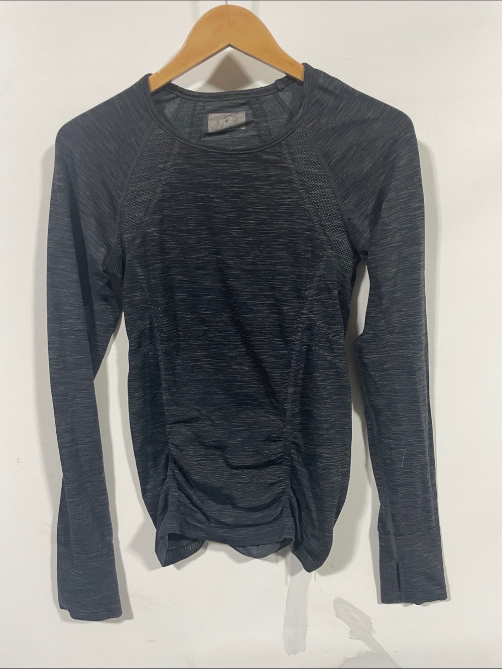 Athleta Heathered Charcoal Gray Long-Sleeve Performance Tee